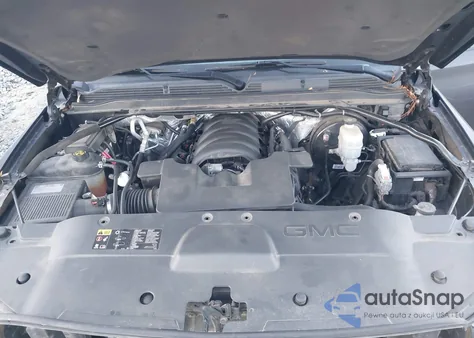 2015 GMC Yukon Denali z USA, uszkodzony, nr VIN 1GKS2CKJ3FR683363